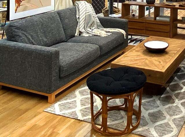 シャビーで格好いい古材テーブル