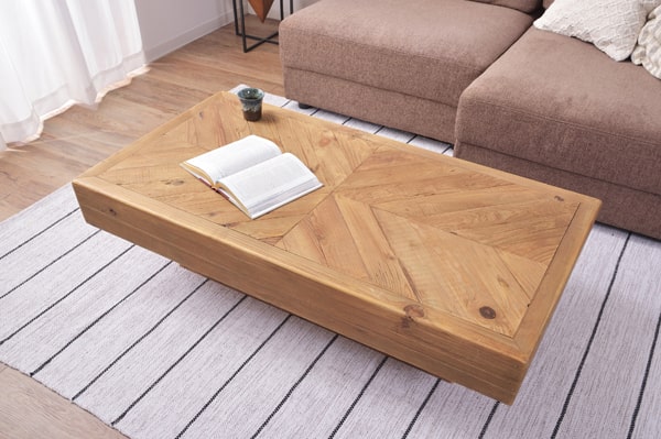 古材のローテーブル側面