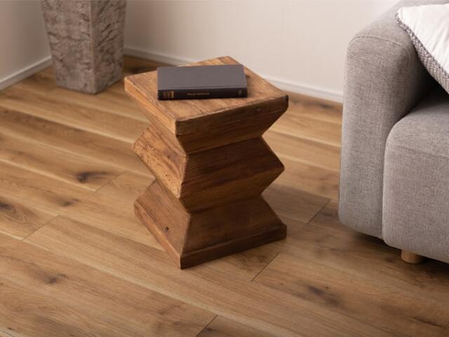 ミニテーブルとしても使える古材家具