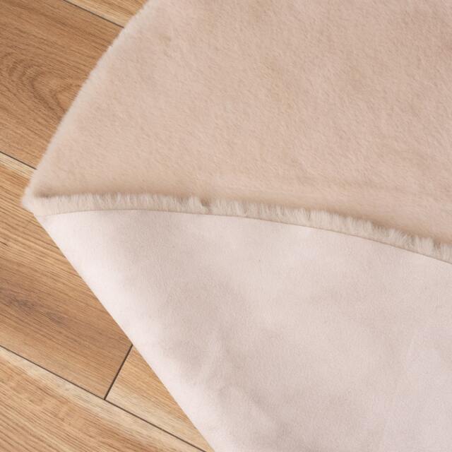 丸いラグ　裏面