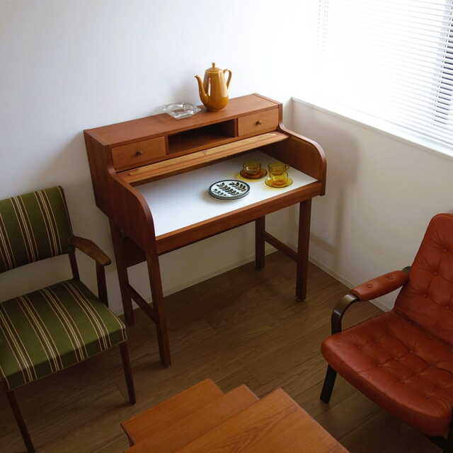 北欧ヴィンテージのカウンターデスク