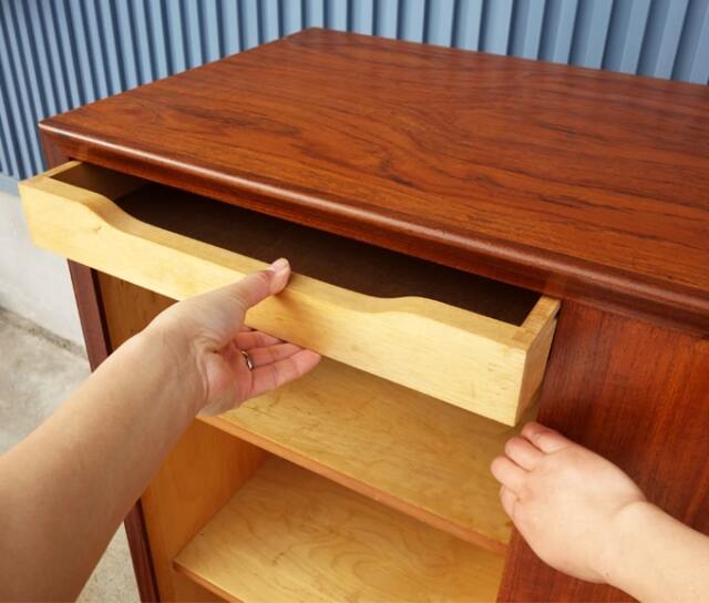 キャビネット左上ひきだし開け方