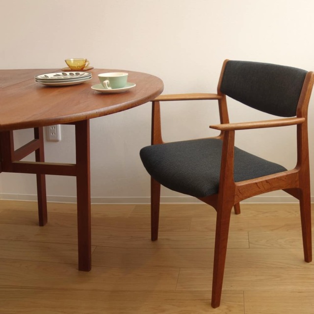 北欧ヴィンテージ木製バタフライテーブル だ円型｜アンバーデザイン