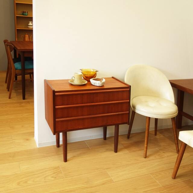 レトロな北欧チェスト