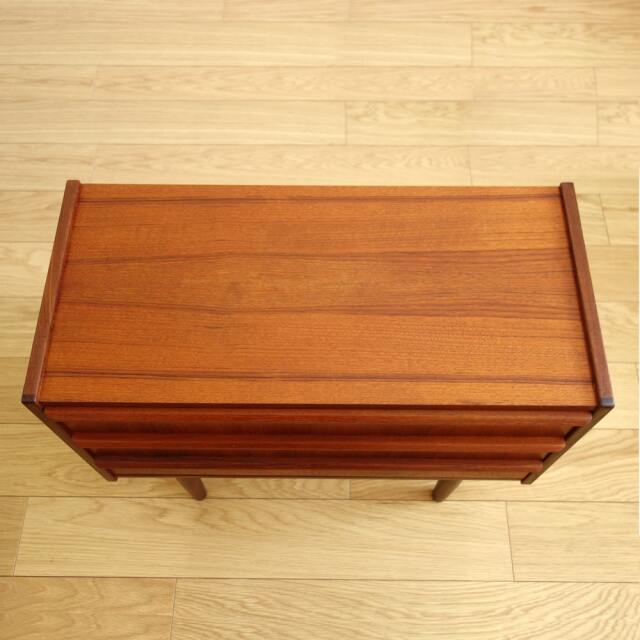 北欧チェスト上面