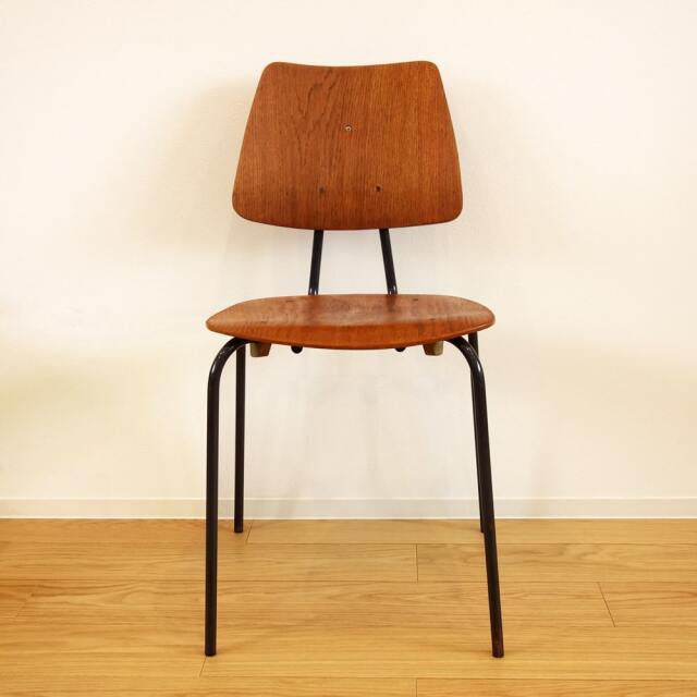 北欧のヴィンテージ・スクールチェア｜アンバーデザイン