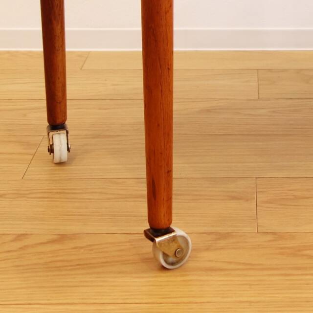 ソーイングテーブル　ソーイングワゴン　チーク　ヴィンテージ　デンマーク ヴィンテージのソーイングテーブル チーク｜北欧家具通販・アンバー