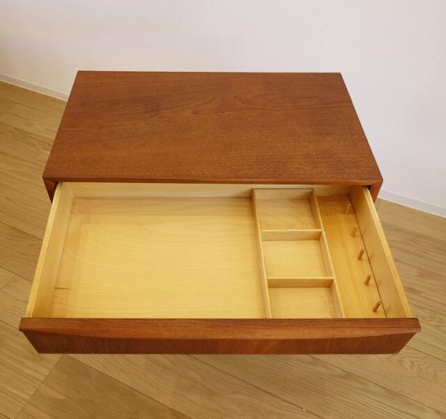 ヴィンテージのソーイングテーブル チーク｜北欧家具通販・アンバー