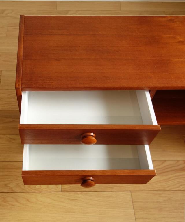 ローボードひきだし内