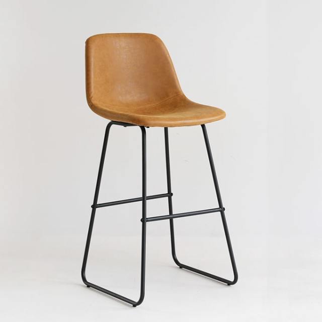 ハイスツール　座面キャメル