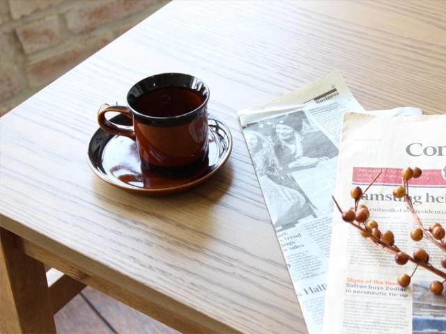 レトロナチュラルなダイニングテーブル