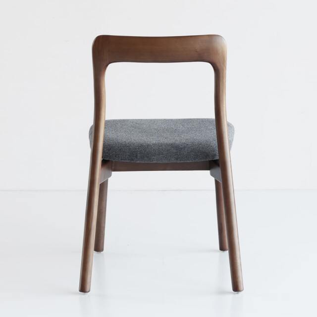 ダイニングチェア後ろ面ブラック