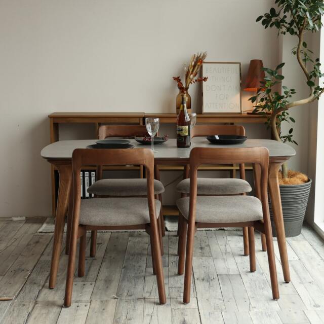 アッシュ材ダイニングチェア　ベージュ座面