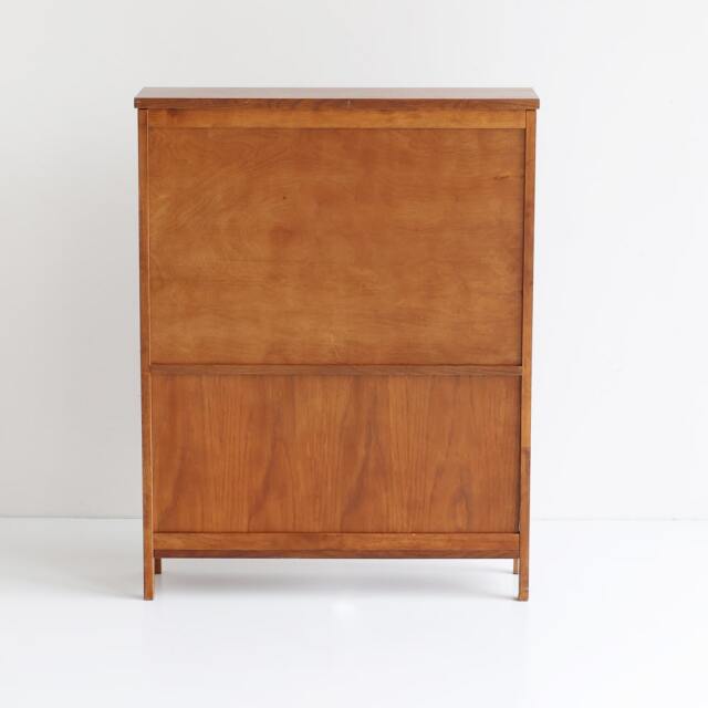 ウッドシェルフ　裏面