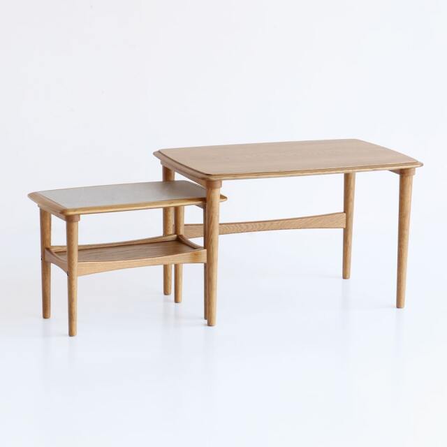 オーク材ネストテーブル