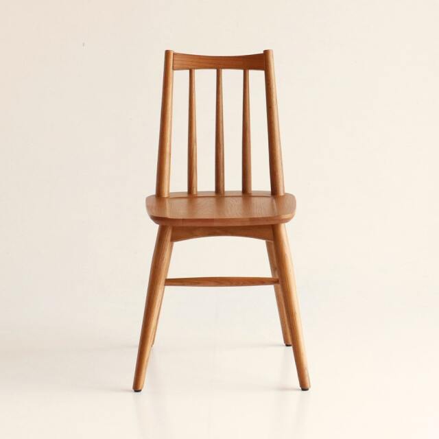 オーク材ウィンザーチェア正面