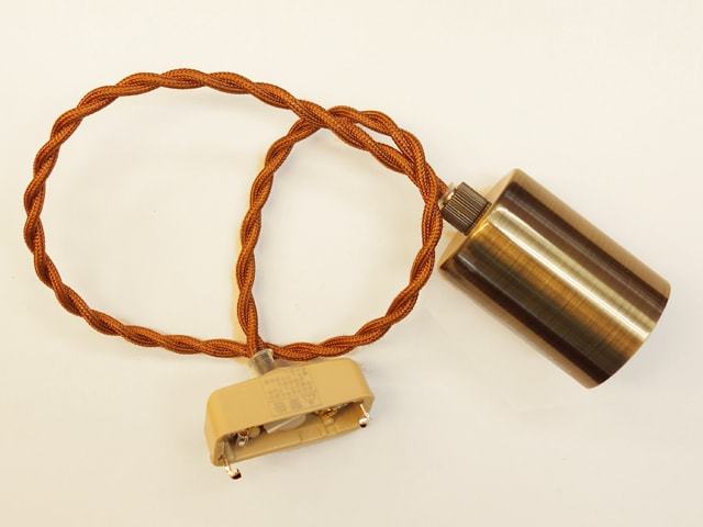 シンプルなバルブペンダントライト