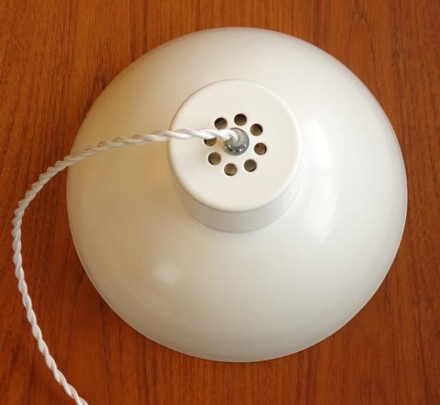 ヴィンテージ白ペンダントライト直径27.5cm