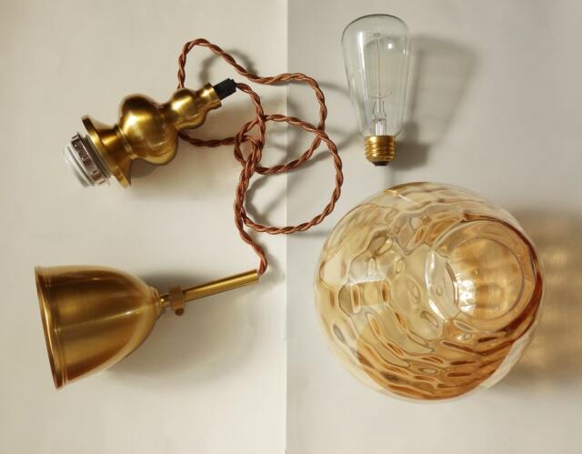 水玉柄ガラスのペンダントライト