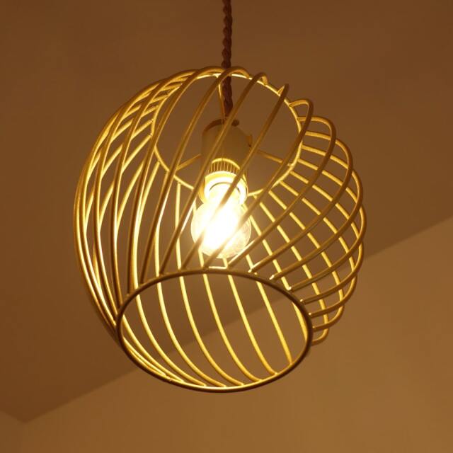 おしゃれな丸いペンダントライトLED電球付き