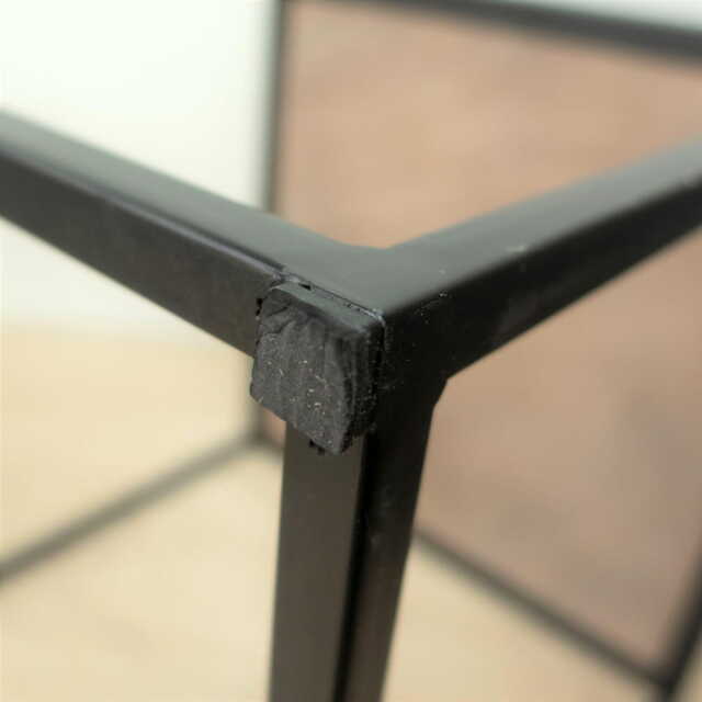 テーブル脚底にはフェルト付き