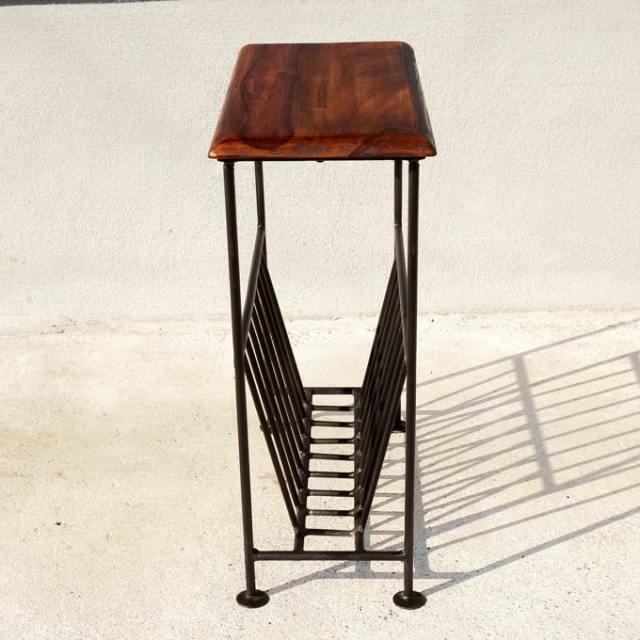 アイアンレッグ　テーブル付きマガジンラック