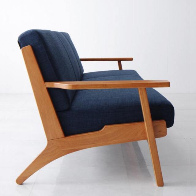 3人掛け木枠ソファ　北欧スタイル