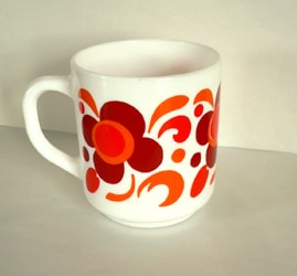 ビンテージ　マグカップ赤