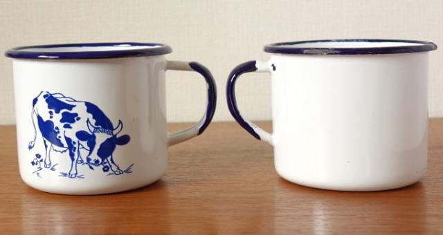 牛柄のマグカップ　ペア