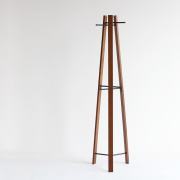 ウォールナット天然木コートハンガー ib0018