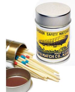 【兵庫県神戸発】レトロラベル缶マッチ：３缶セット 明治・大正時代のラベルを再現 湿気に強いスチール缶入り 実用新案取得済 ローソク マッチ エマージェンシーライト　