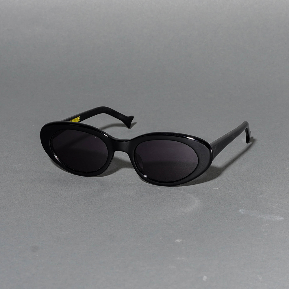 THE AMERICAN WANNABE/アメリカンワナビー「ToyTaiL SUNGLASSES product by BLACK BOTOTS / BLACK」サングラス