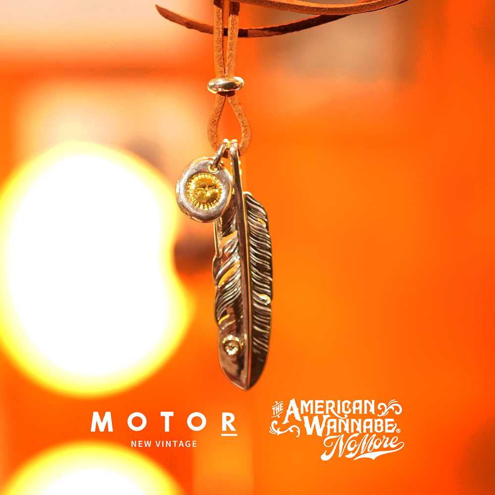 【LIMITED ITEM】MOTOR / モーター「MOTOR “Feather Necklace” EXCLUSIVE AMERICAN WANNABE NO MORE / Medium Feather」フェザーネックレス