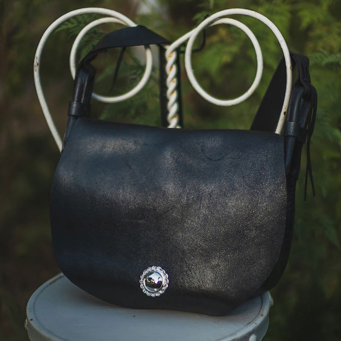 MOTOR / モーター「KUDU SHOULDER BAG LARGE  / BLACK」クーズーショルダーバッグラージ