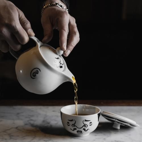 九九谷 ククタニ / 「蓋つき湯呑 ESOW」 蓋付き湯呑み