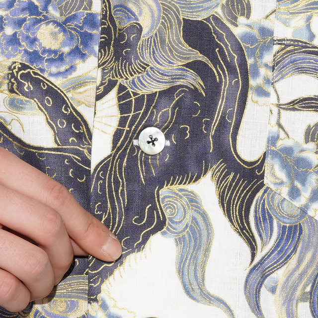 BSSL-26108 /「“Japanese Lion and Peony” Night Shirt / Salt White