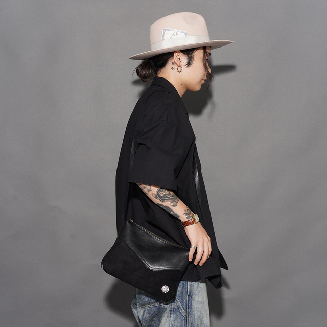 MOTOR / モーター「KUDU LEATHER SACOCHE BAG / BLACK」クードゥー
