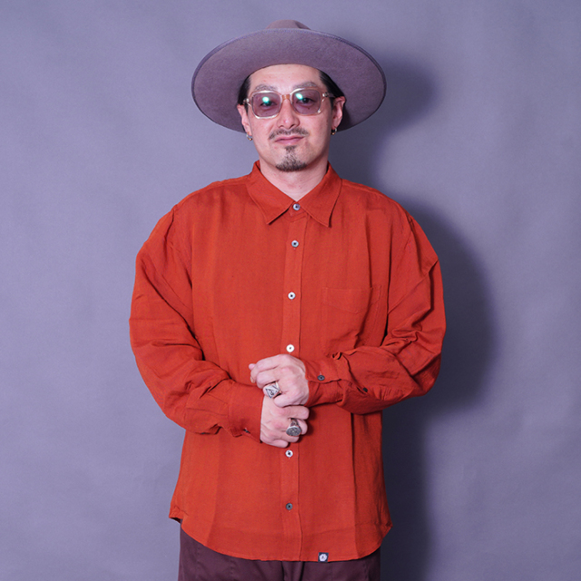 AMERICAN WANNABE/アメリカンワナビー「REGULAR COLLAR SHIRT /  ORANGE」レギュラーカラーL/Sシャツ