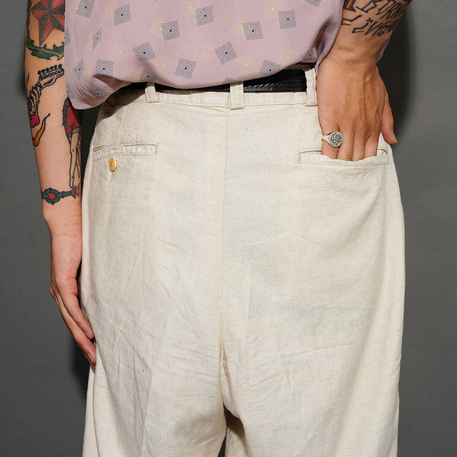 TR26SS-603 /「Havana 2 Pleats Shorts / IVORY」ショートパンツ