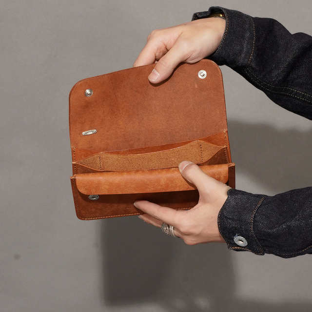 MOTOR / モーター「TRACKER'S LONG WALLET / BROWN」イタリアン