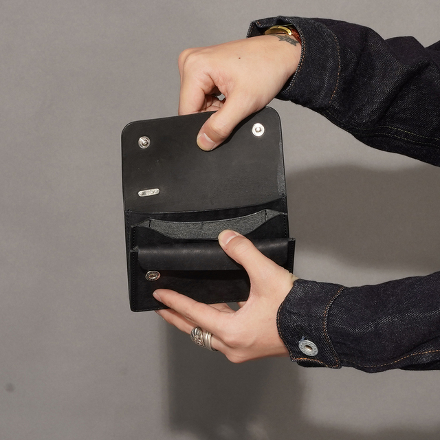 MOTOR / モーター「TRACKER'S MIDDLE WALLET / BLACK」イタリアン