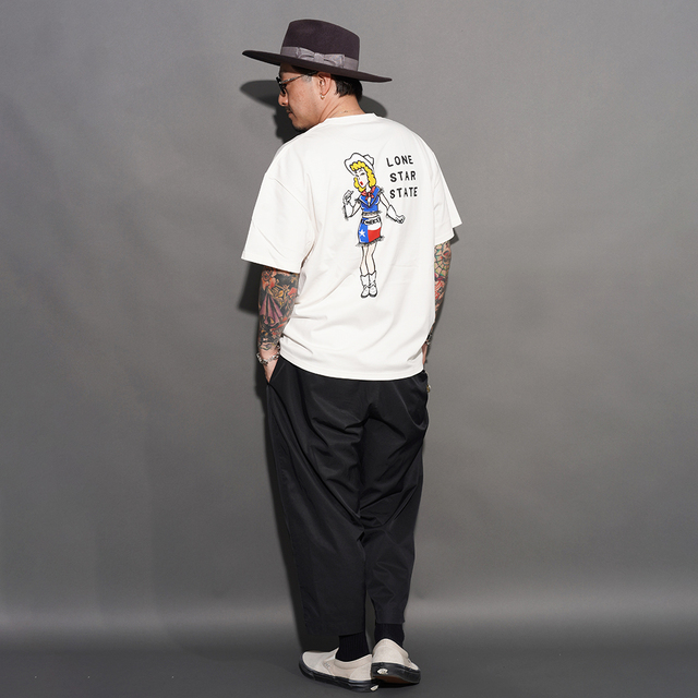 AWTO-260102 /「OLD GIRL S/S TEE Graphic by Lucky Rudy / WHITE