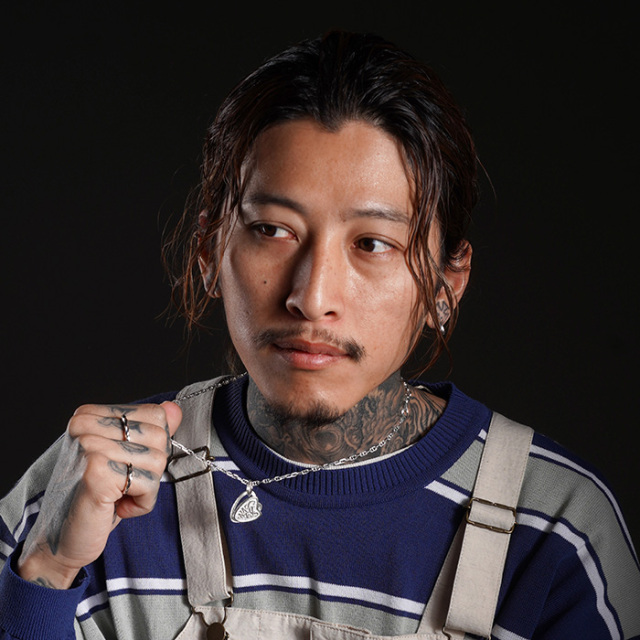 NASTOYS/ナストイズ「Mid-Century Plate TOP」925製ネックレストップ