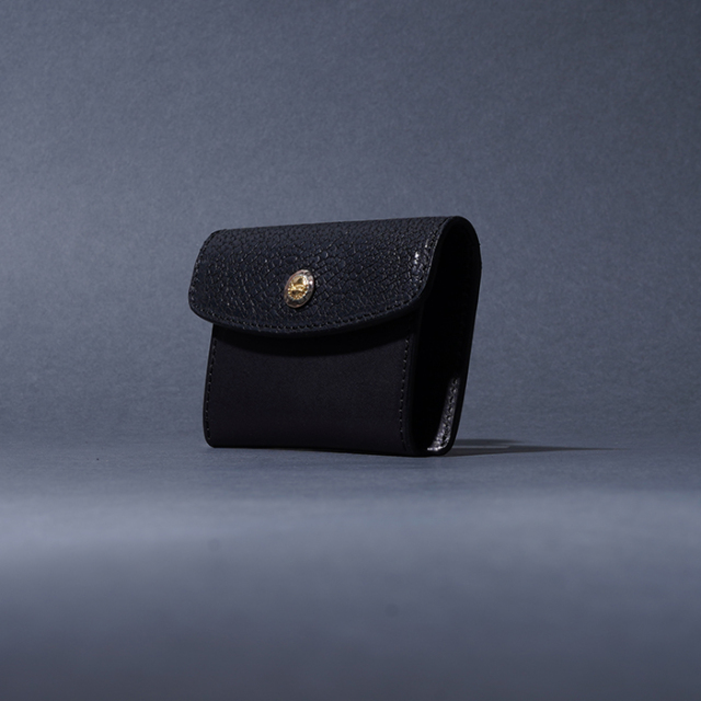 MOTO / モト「C3 HIGUMA×BELGIUM TAN LEATHER CARD CASE / BLACK」ヒグマ×ベルギーヌメレザー コイン＆カードケース