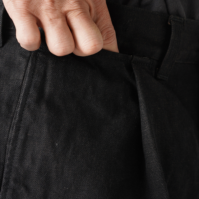BLACK SCANDAL KATSURAGI NO TUCK W WORK PANTS(S Khaki