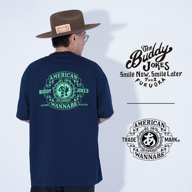 【LIMITED ITEM】BUDDY JOKES×AMERICAN WANNABE「 BW TRADEMARK S/S TEE / NAVY」プリントS/S Tシャツ