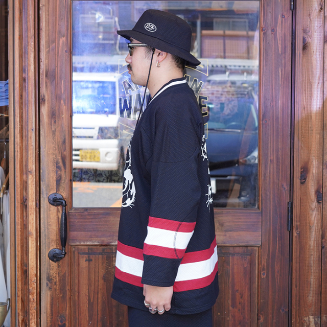 WRD5117 /「MONSTERS - HOCKEY JERSEY / BLACK」 フットボールTシャツ