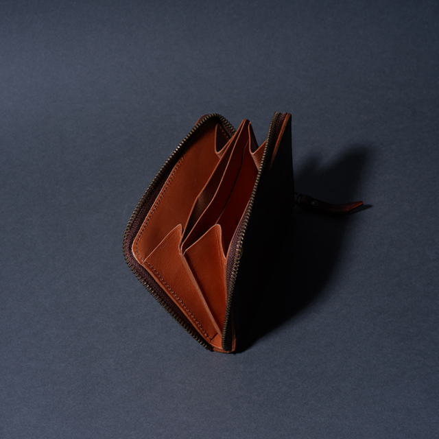 MOTO / モト「FW3 ZEBRA×WILD VACCHETTA LEATHER ZIP MIDDLE WALLET