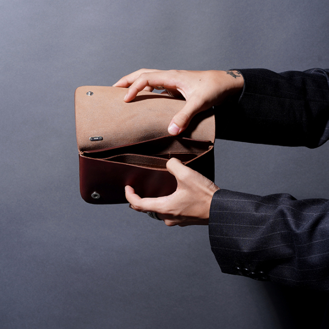 MOTOR / モーター「HORWEEN CHROMEXCEL LEATHER TRACKER'S WALLET