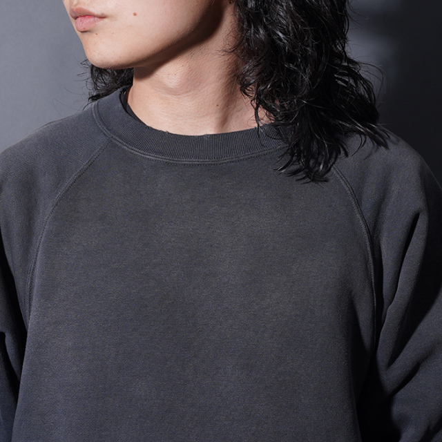 AKOM×GLAD HAND「AKOM - SWEAT / BLACK」フリーダムスリーブスウェット